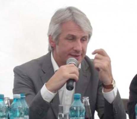 Se cere demisia lui Eugen Teodorovici de la Fonduri Europene